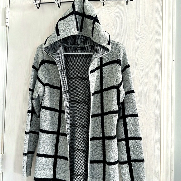 Hooded Long Cardigan Sweater, Size S, Color Gray and Black - Picture 3 of 7